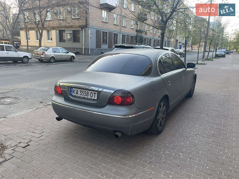 Седан Jaguar S-Type 2004 в Киеве