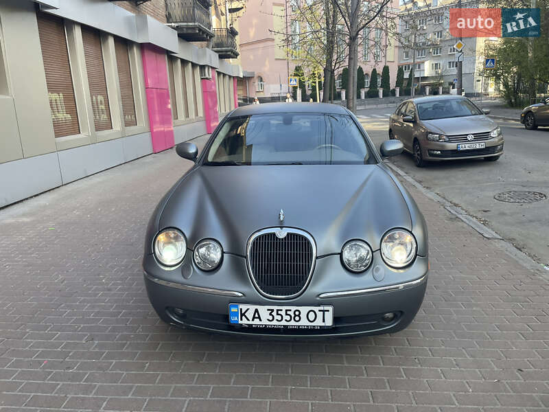 Седан Jaguar S-Type 2004 в Киеве