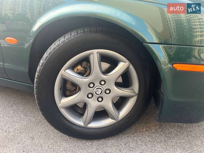 Седан Jaguar S-Type 2004 в Киеве