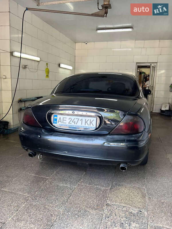 Седан Jaguar S-Type 2000 в Днепре