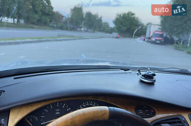 Седан Jaguar S-Type 2000 в 