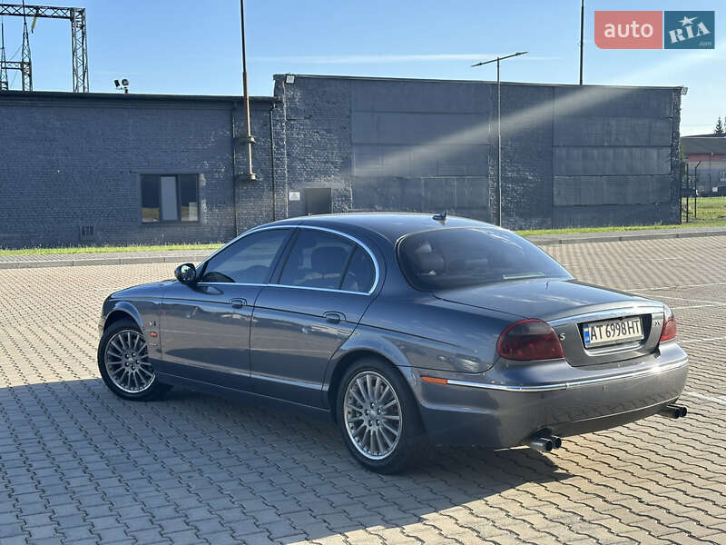 Седан Jaguar S-Type 2005 в Ивано-Франковске