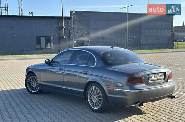 Седан Jaguar S-Type 2005 в 