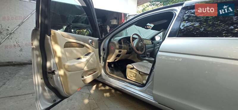 Седан Jaguar S-Type 2002 в Городке