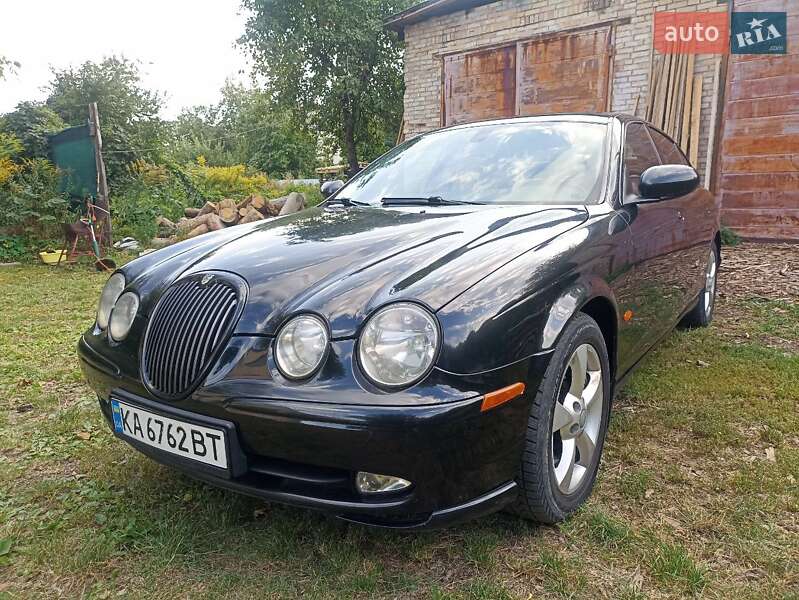 Седан Jaguar S-Type 2002 в 