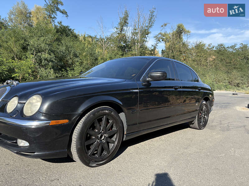 Седан Jaguar S-Type 2000 в Киеве