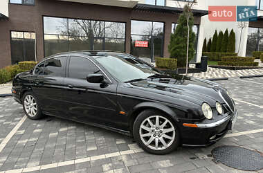 Седан Jaguar S-Type 1999 в Ужгороде