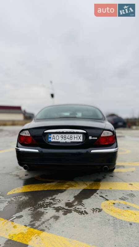 Седан Jaguar S-Type 2000 в Солотвине