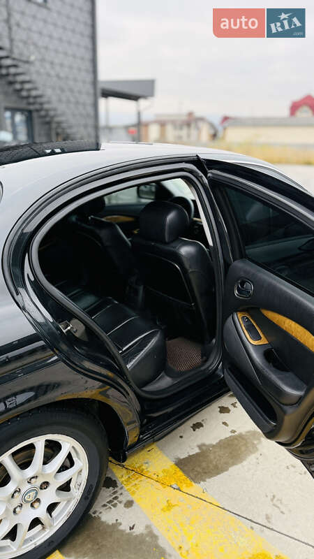 Седан Jaguar S-Type 2000 в Солотвине