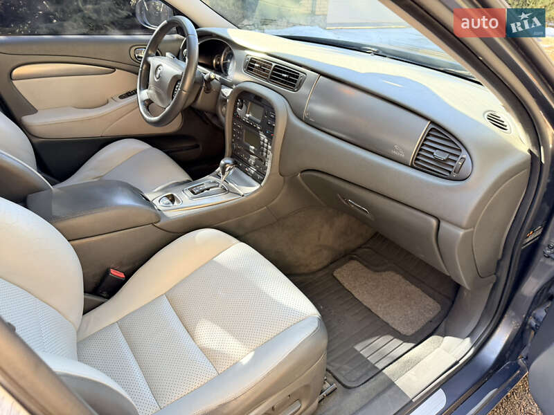 Седан Jaguar S-Type 2007 в Днепре