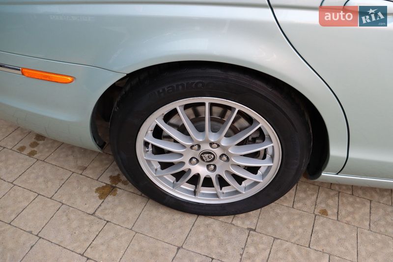 Седан Jaguar S-Type 2006 в Львове