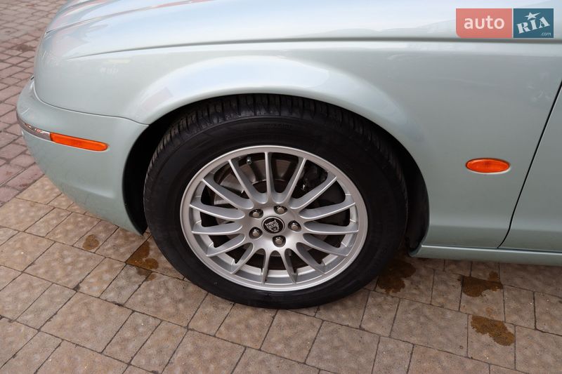 Седан Jaguar S-Type 2006 в Львове