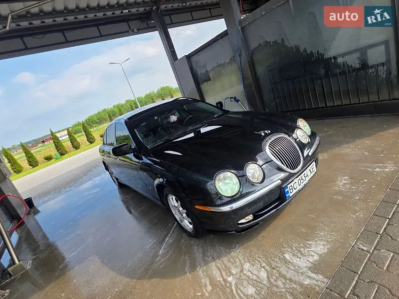 Jaguar S-Type