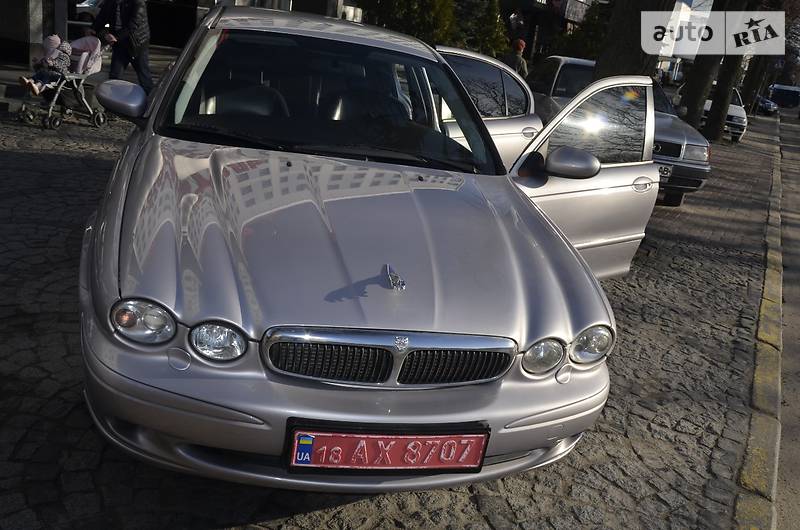 Седан Jaguar X-Type 2005 в Ровно