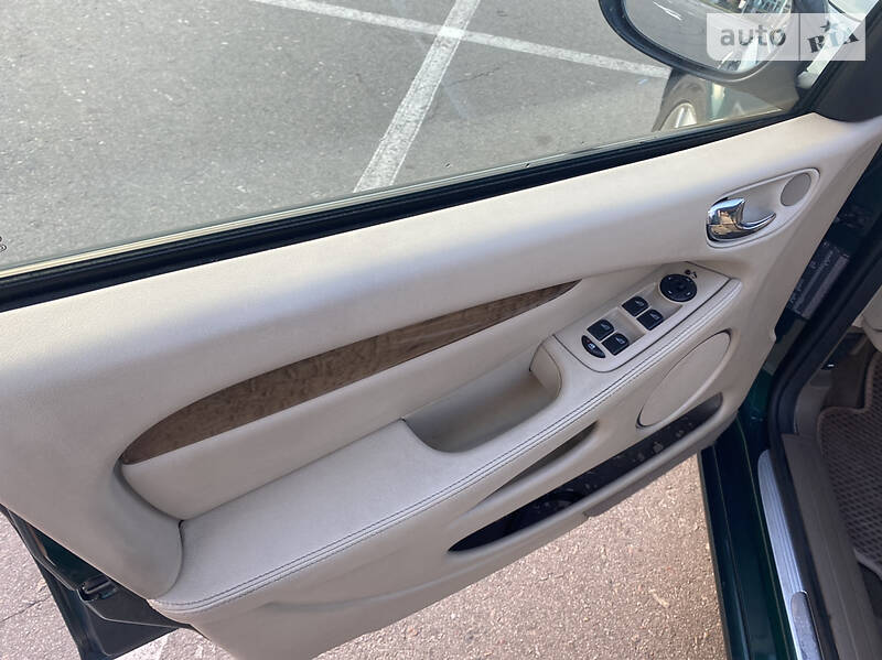 Седан Jaguar X-Type 2008 в Києві