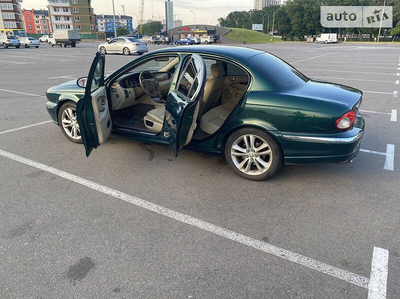 Седан Jaguar X-Type 2008 в Києві