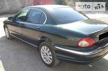Седан Jaguar X-Type 2001 в Києві