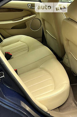 Седан Jaguar X-Type 2006 в 
