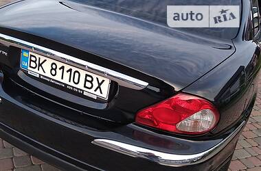 Седан Jaguar X-Type 2006 в Сарнах