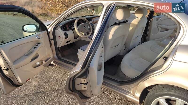 Седан Jaguar X-Type 2002 в Одесі