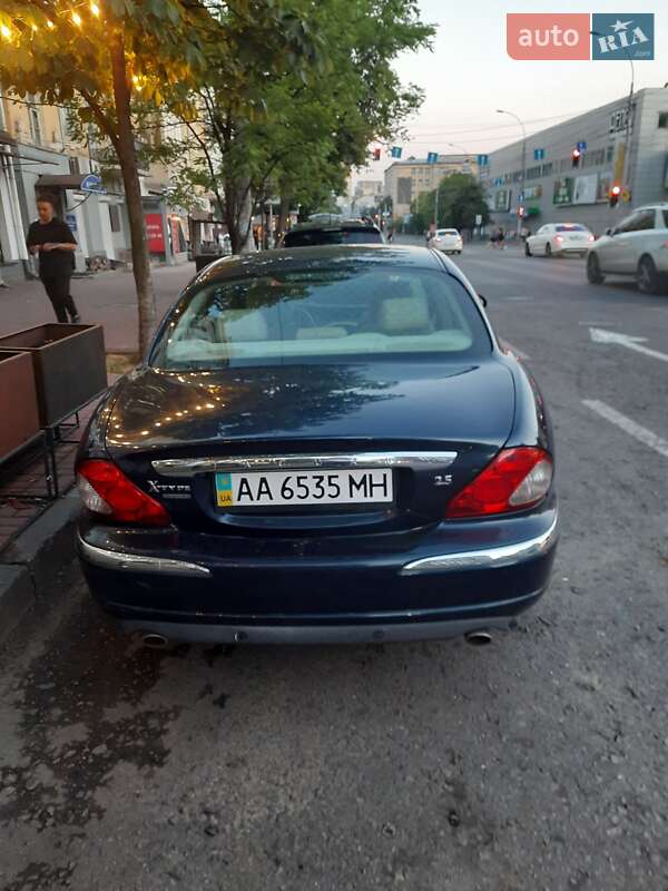 Седан Jaguar X-Type 2007 в Киеве