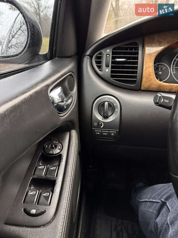 Седан Jaguar X-Type 2007 в Тальном