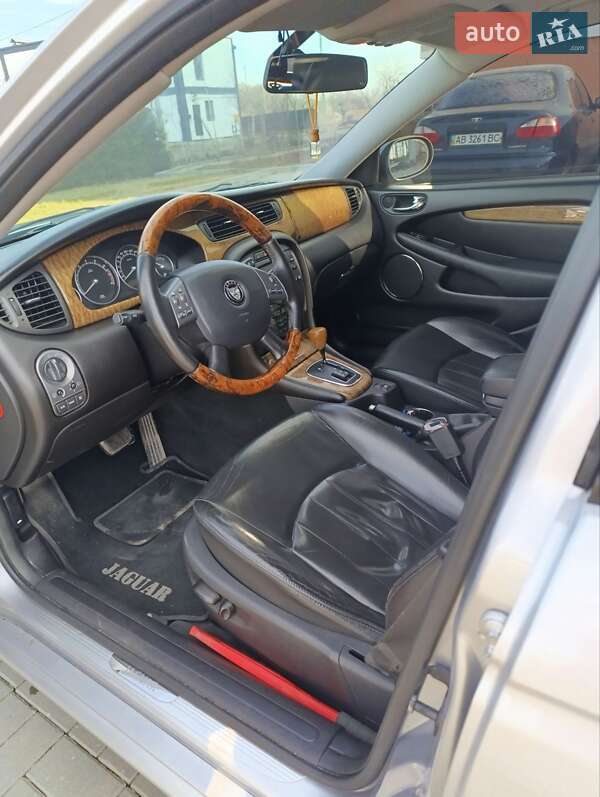 Седан Jaguar X-Type 2004 в Вінниці