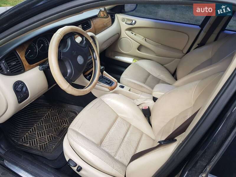 Седан Jaguar X-Type 2002 в Львове