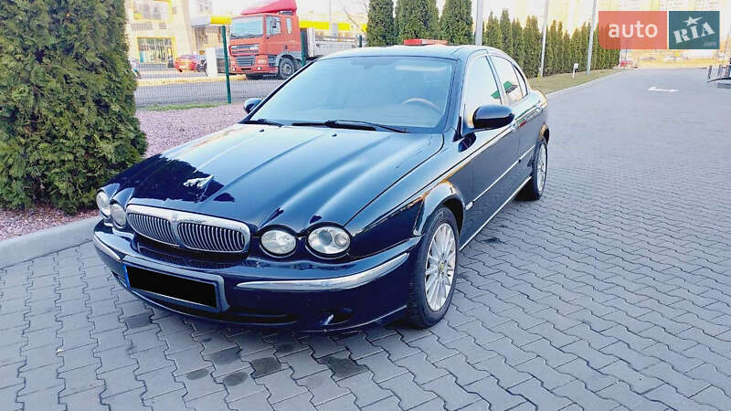 Седан Jaguar X-Type 2006 в Киеве