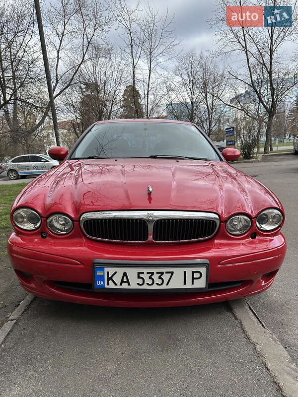 Седан Jaguar X-Type 2004 в 