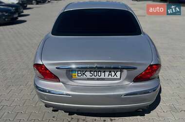 Седан Jaguar X-Type 2001 в 