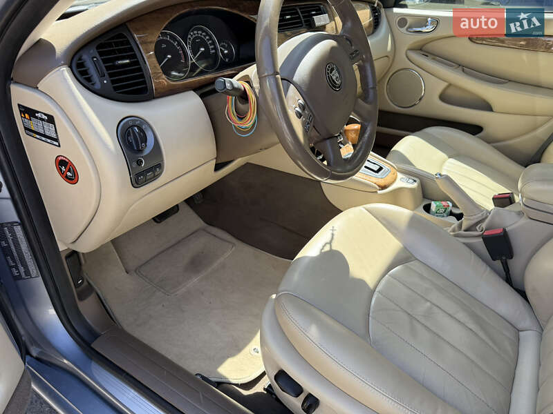 Седан Jaguar X-Type 2007 в Івано-Франківську