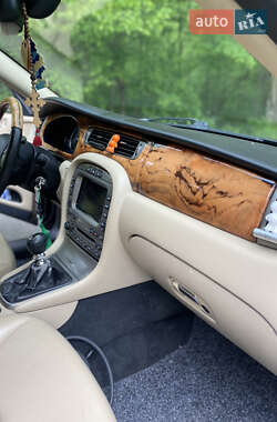 Универсал Jaguar X-Type 2009 в 