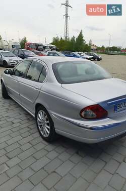 Седан Jaguar X-Type 2006 в 