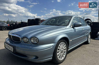 Седан Jaguar X-Type 2004 в 