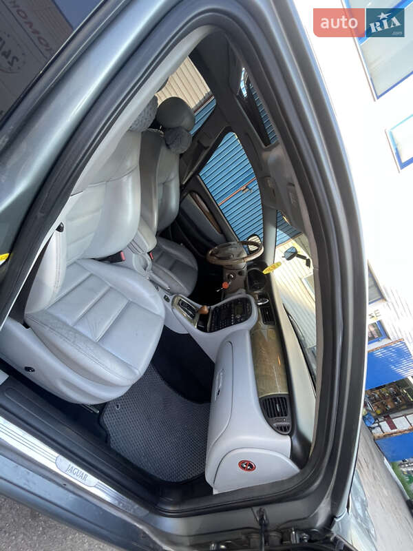 Седан Jaguar X-Type 2002 в Запоріжжі
