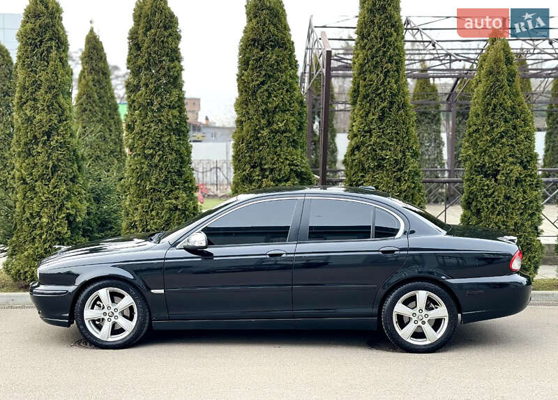 Седан Jaguar X-Type 2008 в Глевахе