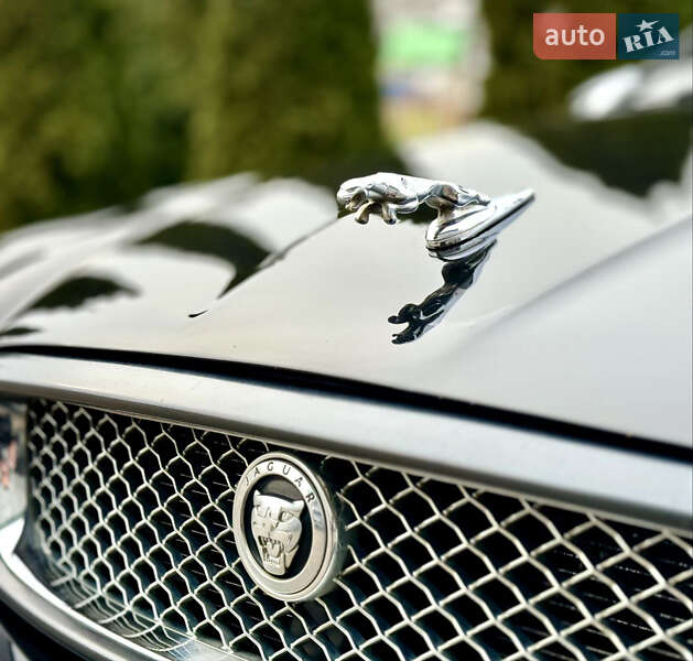Седан Jaguar X-Type 2008 в Глевахе