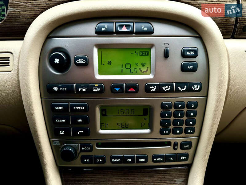 Седан Jaguar X-Type 2008 в Глевахе