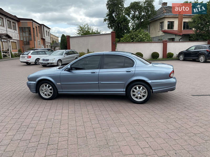 Седан Jaguar X-Type 2004 в Львове