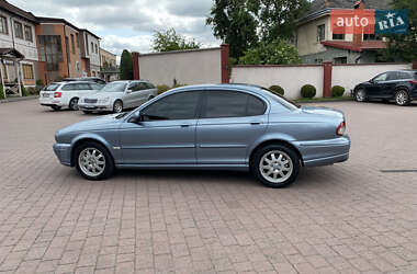 Седан Jaguar X-Type 2004 в 