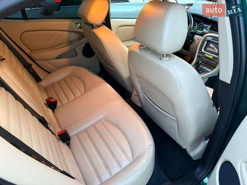 Седан Jaguar X-Type 2009 в Києві