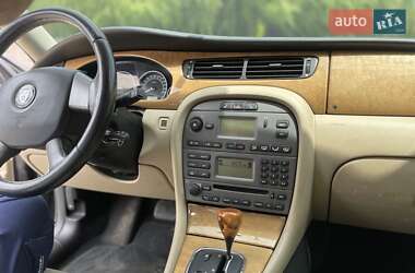 Седан Jaguar X-Type 2006 в 