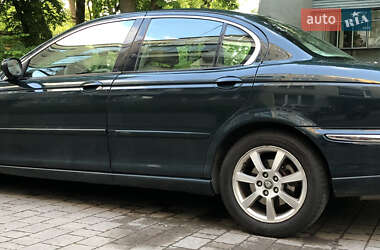 Седан Jaguar X-Type 2004 в 