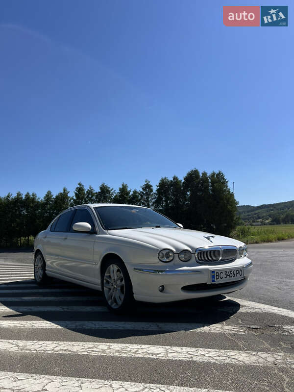 Седан Jaguar X-Type 2007 в Львові