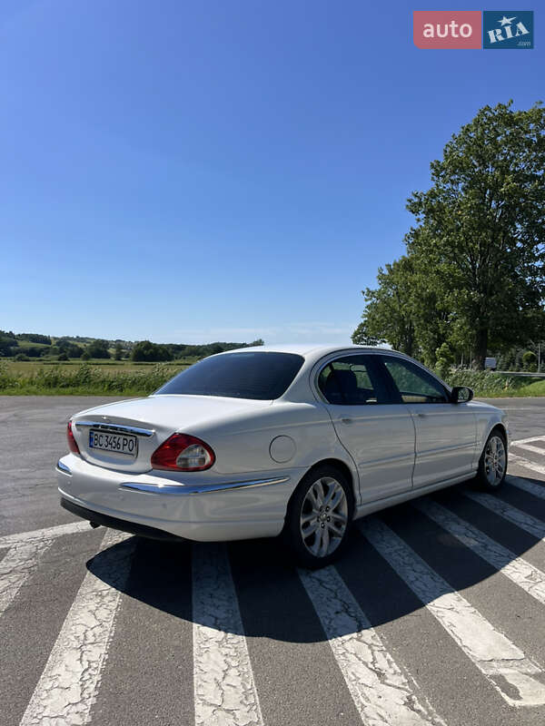 Седан Jaguar X-Type 2007 в Львові