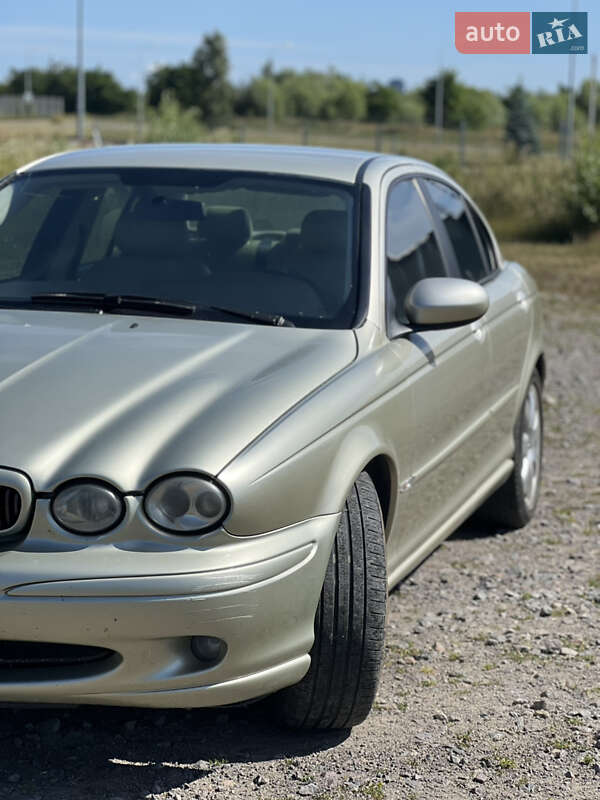 Седан Jaguar X-Type 2006 в Львові