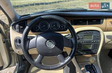Седан Jaguar X-Type 2006 в 