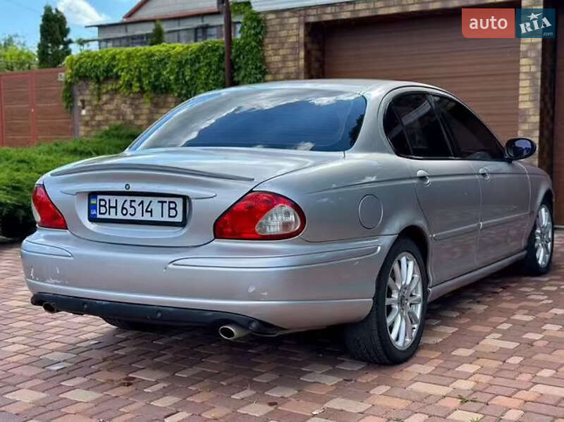 Седан Jaguar X-Type 2001 в Одесі