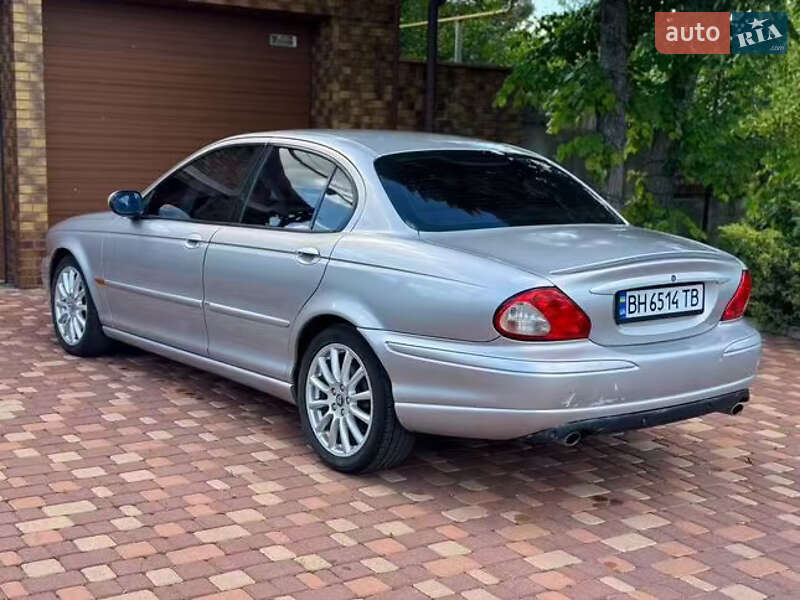 Седан Jaguar X-Type 2001 в Одесі